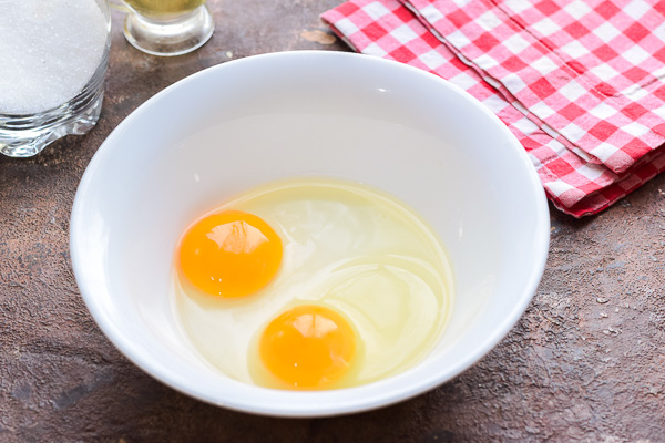 гренки с яйцом и молоком на сковороде рецепт фото 2